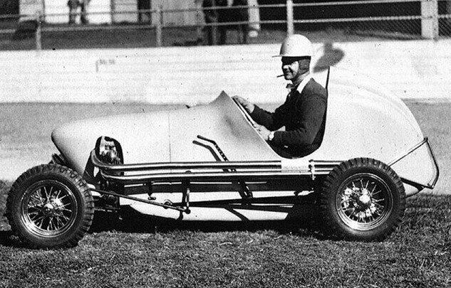 Schonberg Johnny # 28