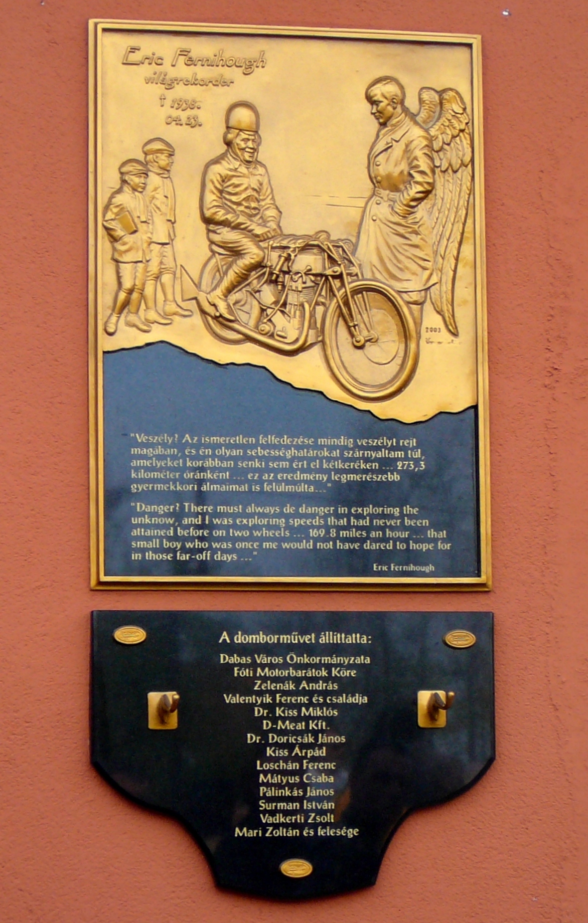 12Emléktábla avatás4